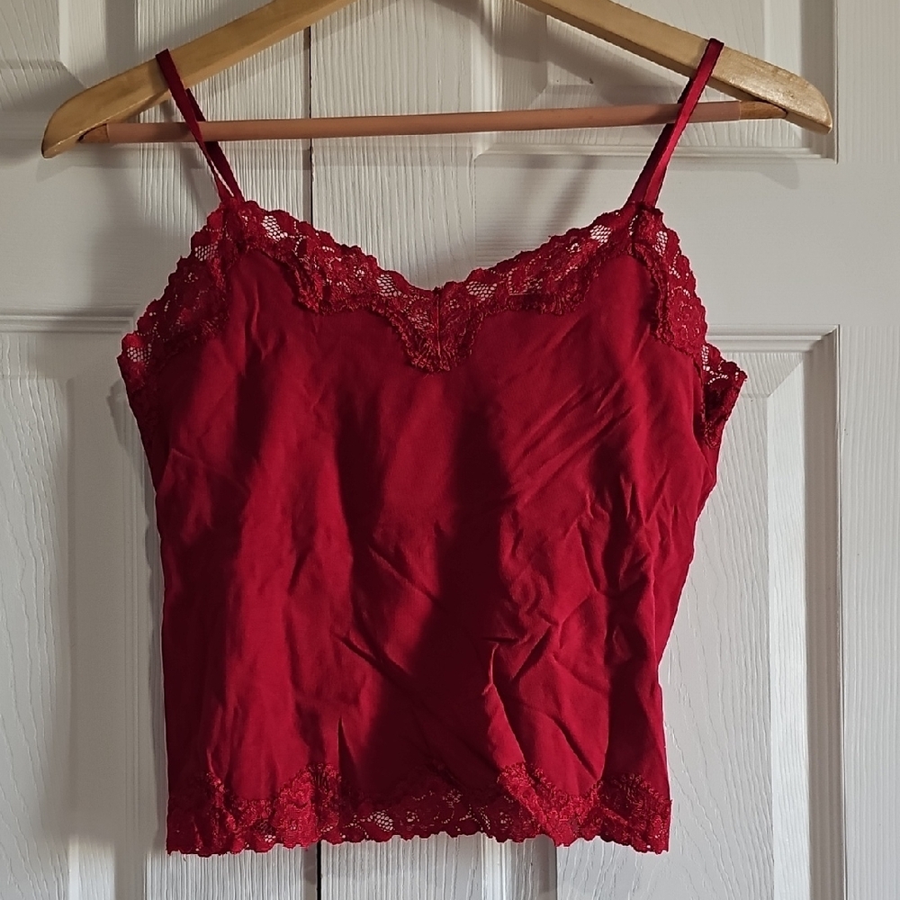 St. John’s Bay Petite Red Lace Trim Cami – PM (Petite Medium)